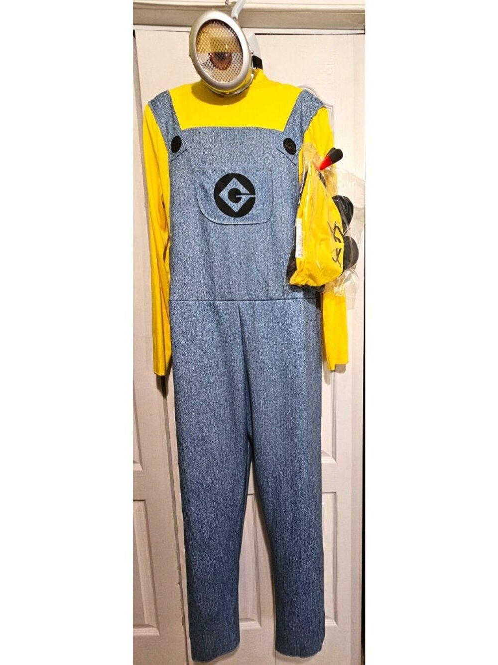 Minions Stuart Adult Costume Despicable Me Halloween Eye Goggles Gloves Hat L/XL